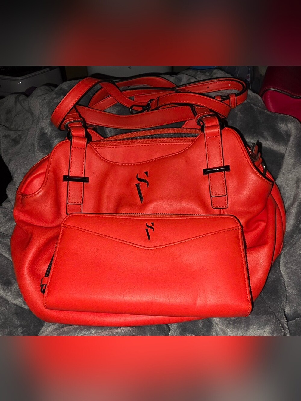 EUC Simply Vera Vera Wang Red Shoulder Satchel With Matching Wallet